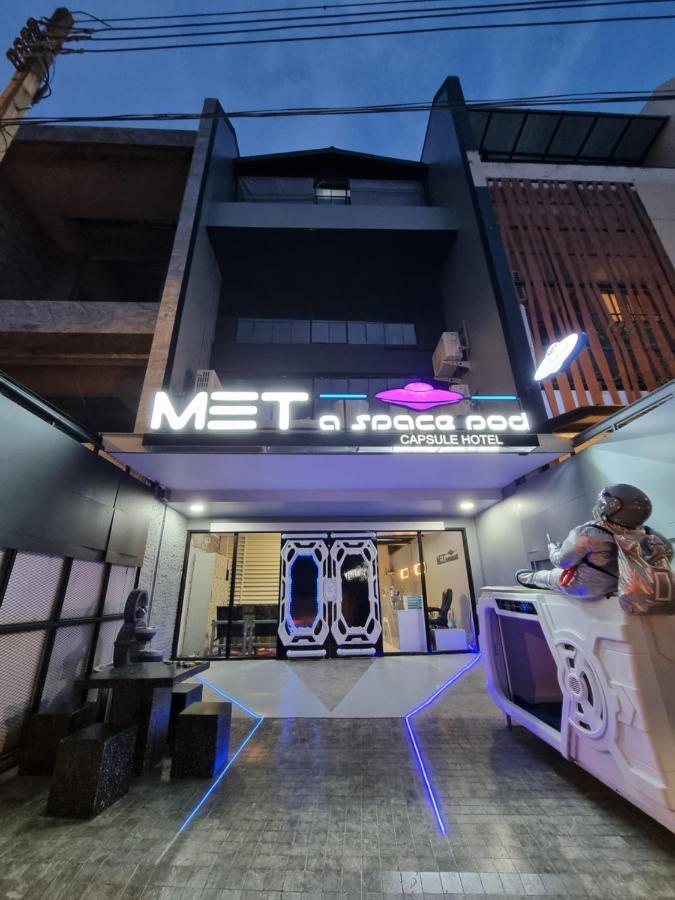 Met A Space Pod @Phrom Phong Bangkok Zewnętrze zdjęcie