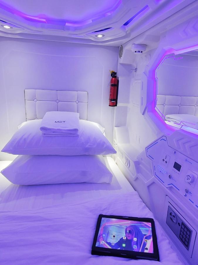 Met A Space Pod @Phrom Phong Bangkok Zewnętrze zdjęcie